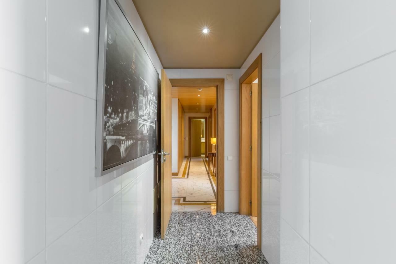 Deluxe Condominium With Ocean View 포르투 외부 사진